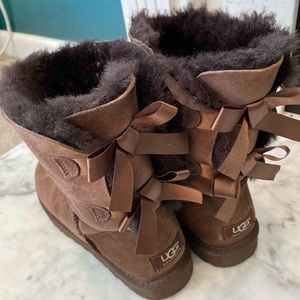 Ugg boots size 9 bailey bow